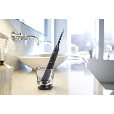 4. Szczoteczka do zębów PHILIPS HX9911/09 DiamondClean