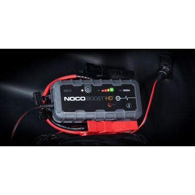 8. Noco GB70 Boost 12V 2000A Jump Starter Powerbank