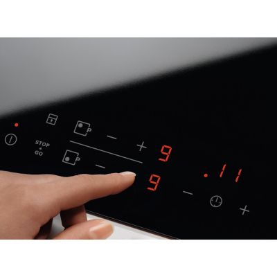 26. Płyta indukcyjna ELECTROLUX LIT30230C