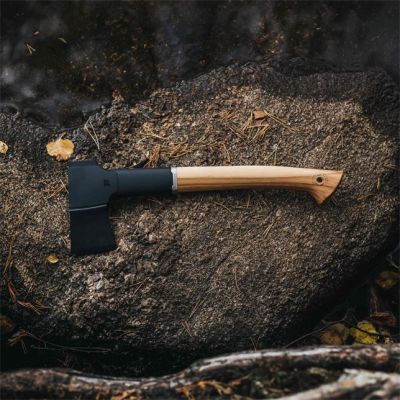 3. FISKARS Siekiera ciesielska Norden N7