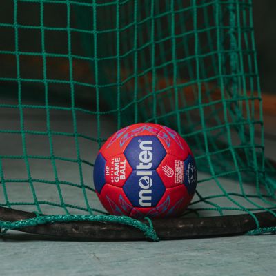 12. H2A5000-W5Z Piłka do ręcznej Molten 5000 IHF PRO Women World Championship 2025