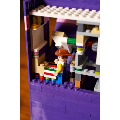 11. LEGO Disney 43301 - Toy Story Cienki - podpórki pod książki