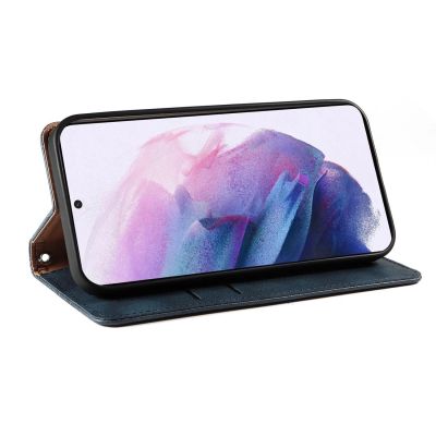 10. Magnet Strap Case etui do Samsung Galaxy S22+ (S22 Plus) pokrowiec portfel + mini smycz zawieszka niebieski