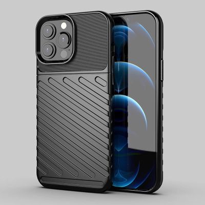 14. Thunder Case elastyczne pancerne etui pokrowiec iPhone 13 Pro Max czarny