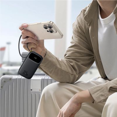 6. Powerbank Baseus EnerFill FC31 20000mAh 22.5W z wyświetlaczem cyfrowym i 2 wbudowanymi kablami (USB-C + Lightning) - czarny