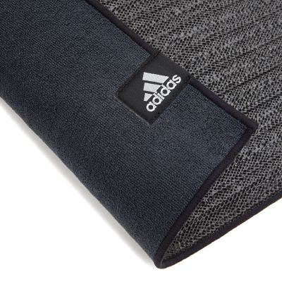 21. Mata do Hot Jogi adidas ADYG-10680BK