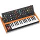 4. Behringer POLY D Syntezator analogowy