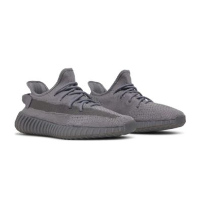 3. Buty sportowe męskie Adidas Yeezy Boost 350 V2 Steel Grey - IF3219
