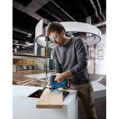 5. Bosch GST 185-LI wyrzynarka elektryczna 3500 spm 2 kg