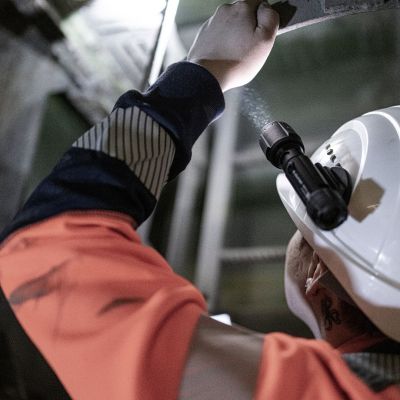 6. Latarka Ledlenser P7R Pro