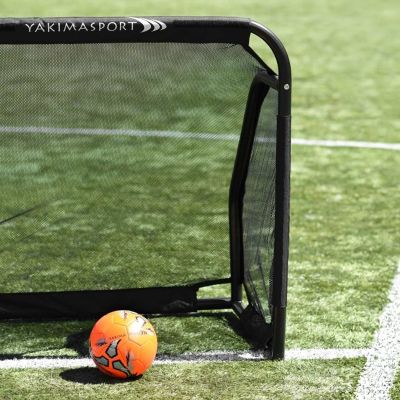 10. Bramka piłkarska GIZA Skrzat 3x1m 300cm x 100cm