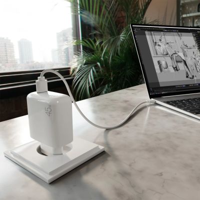 8. Ładowarka sieciowa Puro PROLITE 45W USB-C - biała