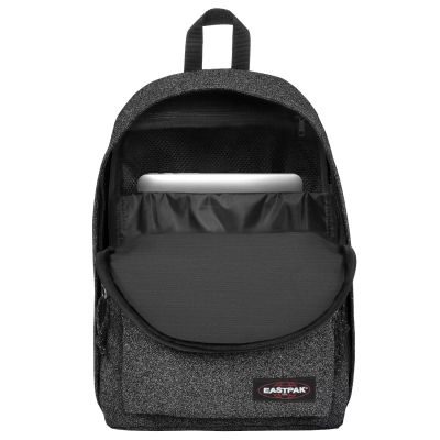 4. Eastpak Out Of Office Backpack EK000767N981 Czarne One size