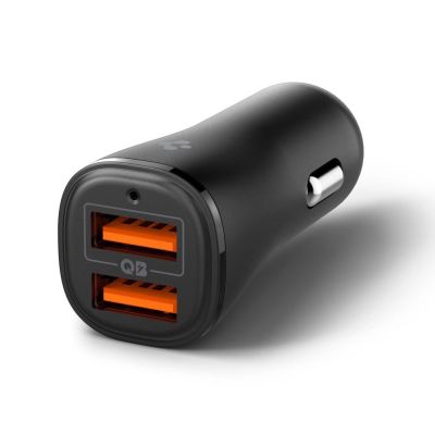3. Ładowarka samochodowa Spigen Essential EV302 30 W 2-porty USB-A - czarna