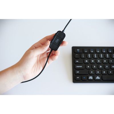 15. Kensington Słuchawki nauszne H1000 USB-C