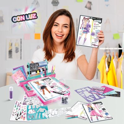 11. Canal Toys So Slime Fashion Designer Light-Up Studio