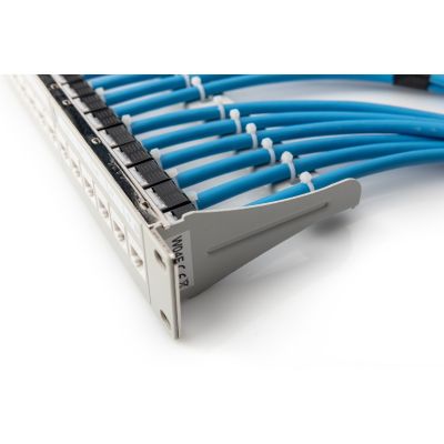 5. Digitus Kabel instalacyjny kat.6A, U/FTP, B2ca, AWG 23/1, LSOH, 100m, niebieski, karton