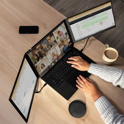 9. Mobile Pixels Trio 3 Pro - zestaw dwóch monitorów przenośnych 14,1" IPS LCD, 60Hz, 2240 × 1400p