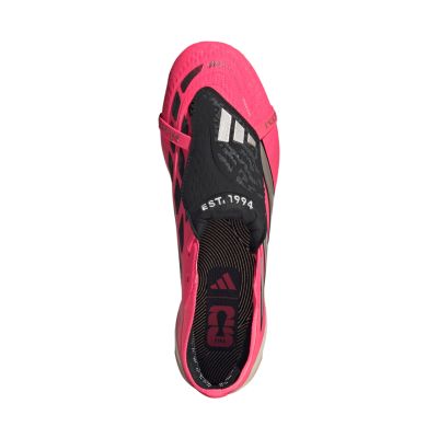 4. Buty piłkarskie adidas Predator Elite FT FG różowe JP6237
