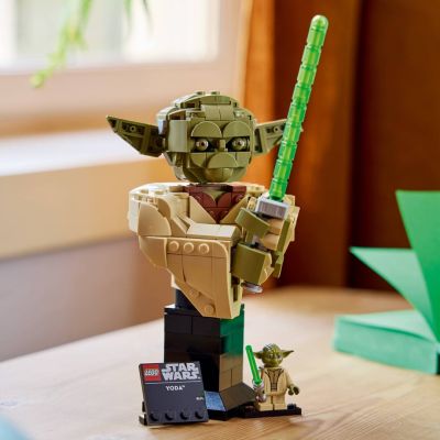 8. LEGO Star Wars 75438 - Popiersie Yody