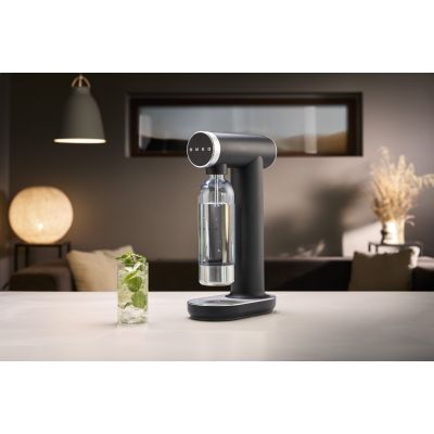 6. Smeg Wassersprudler SKC01BLM, 800ml Flasche, Mattschwarz