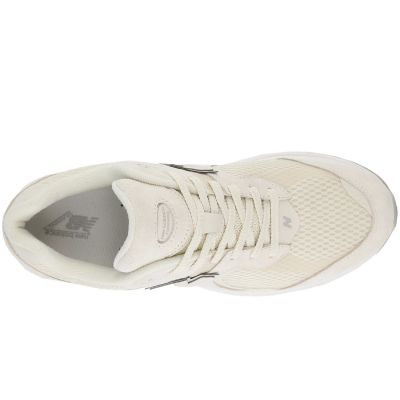 2. Buty New Balance M M2002WC
