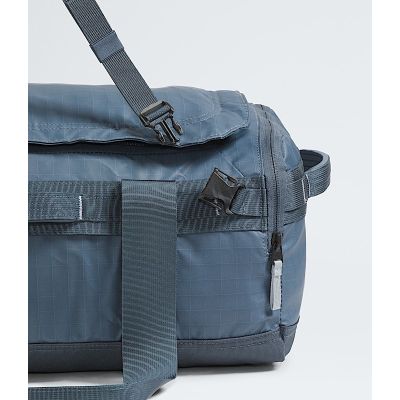 8. Torba podróżna The North Face Base Camp Voyager Duffel 42L - grey/frost grey
