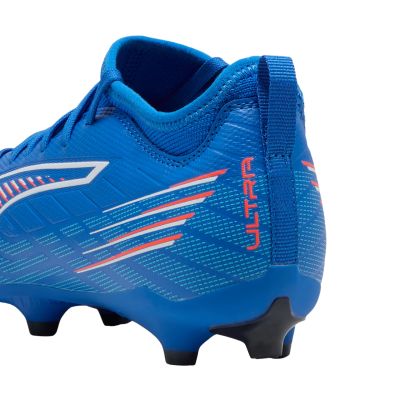 10. Buty piłkarskie Puma Ultra 6 Match FG/AG Jr  108515 01