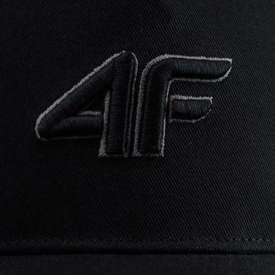 3. Czapka z daszkiem dla dzieci 4F U547 czarna 4FJWSS26ACABU547 21S