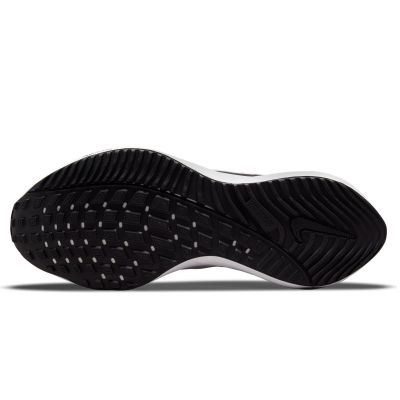 3. Buty do biegania Nike Air Zoom Vomero 16 M DA7245-001
