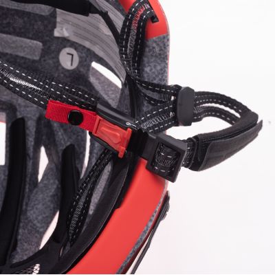 7. Kask ENDURO