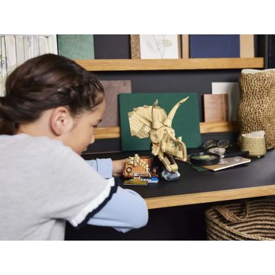 5. LEGO JURASSIC WORLD 76969 Szkielety dinozaurów: czaszka triceratopsa