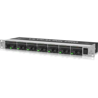 3. Behringer MX882 V2 Mikser rackowy