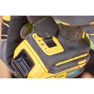 10. DeWALT DCF870E2T-QW klucz zasilany 1/4" 3000 RPM 56 N·m Czarny, Żółty 500 W 18 V