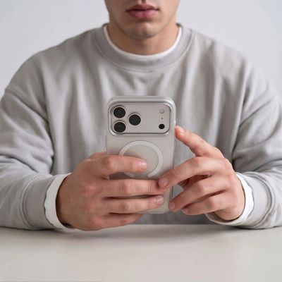 6. Etui Tech-Protect MagZero MagSafe na iPhone 17 Pro Max / 18 Pro Max - białe matowe