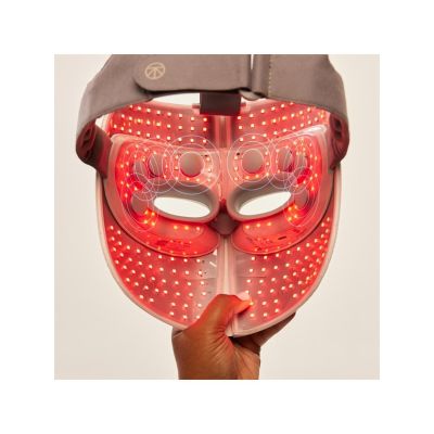 8. Maska LED na twarz Therabody TheraFace Mask