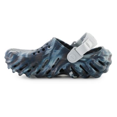 4. Klapki Crocs Echo Marbled Clog GS Jr 208464-0LE