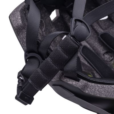4. Kask rowerowy Hi-Tec Ivaar Jr 92800664411