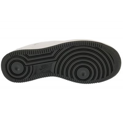 4. Buty Nike Air Force 1 07 Lv8 Jr HJ4560-100