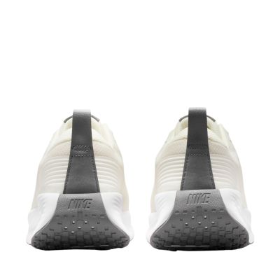 3. Buty damskie Nike Promina FV6343 120