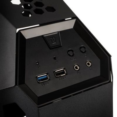 7. Obudowa komputerowa Kolink Big Chungus Shredded Midi Tower Czarny