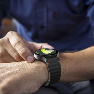 4. Pasek Tech-Protect Silicone Sport na Samsung Galaxy Watch 4 / 5 / 5 Pro / 6 / 7 / FE - czarny