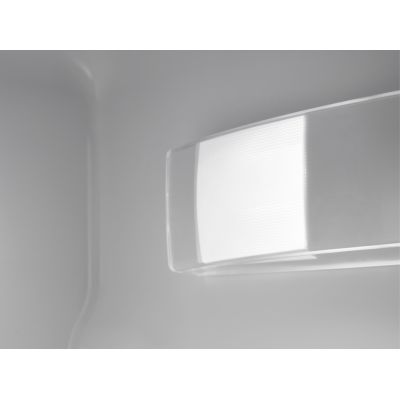 4. Lodówka do zabudowy ELECTROLUX LFB3AE12S