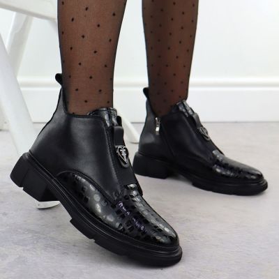 6. Skórzane botki damskie kroko czarne Filippo DBT7430