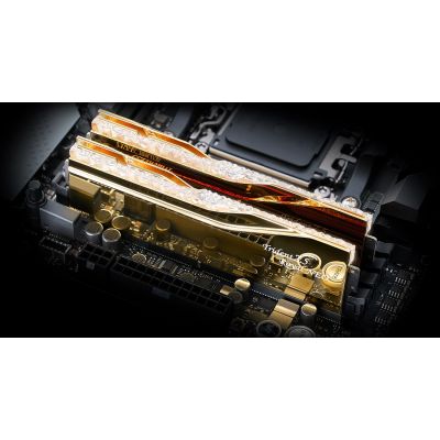 5. Pamięć RAM DDR5 32GB PC 6400 CL30 G.Skill KIT (2x16GB) Trident Z Royal GOLD