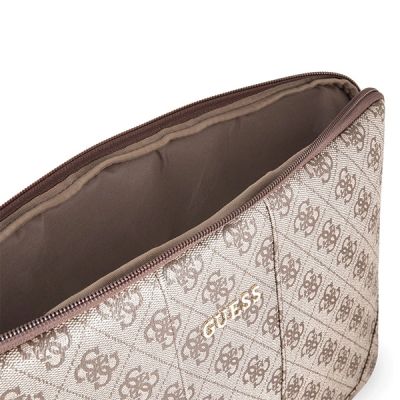 5. Pokrowiec Guess Uptown na laptopa 13" - brązowy