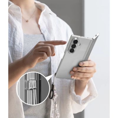 8. Etui Ringke Fusion na Samsung Galaxy Z Fold 8 Ultra  - przezroczyste