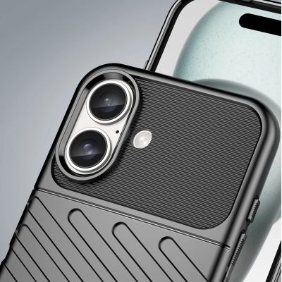 6. Etui silikonowe Thunder Case do iPhone 16 Plus - czarne
