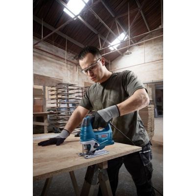 4. Bosch GST 750 wyrzynarka elektryczna 520 W 2,29 kg