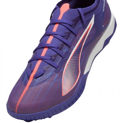 6. Buty piłkarskie Puma Ultra 5 Match TT 107892 01